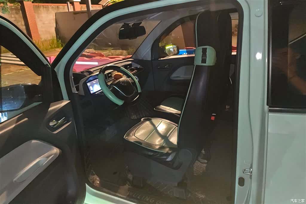 Wuling MINIEV, 2022 9