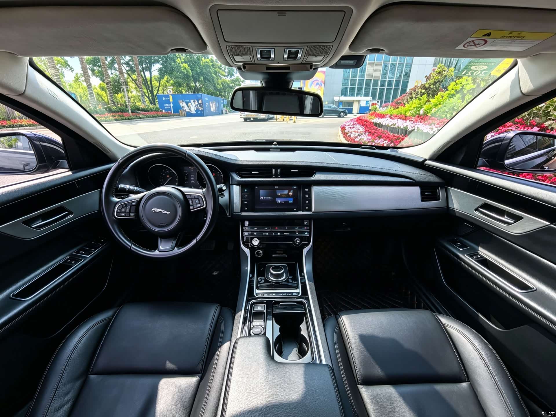 Land Rover XFL, 2017 6