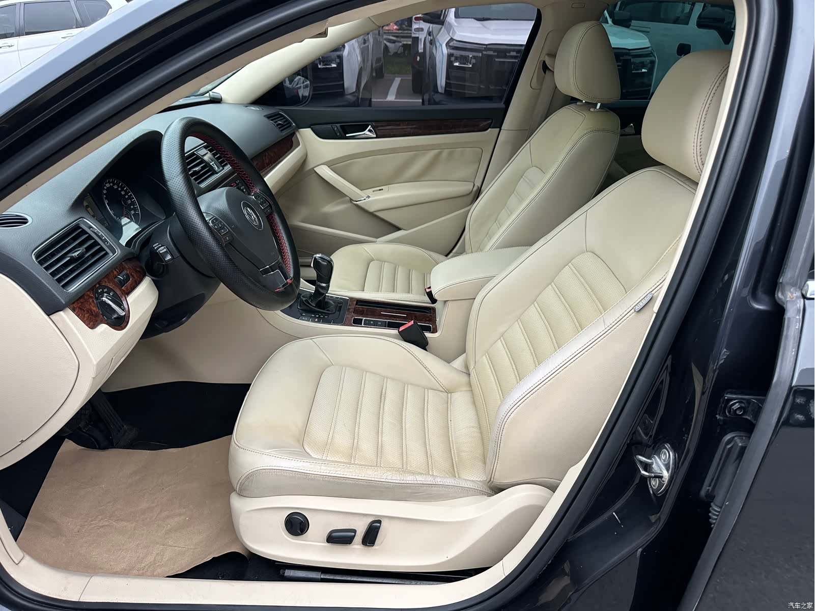 Volkswagen Passat, 2012 12