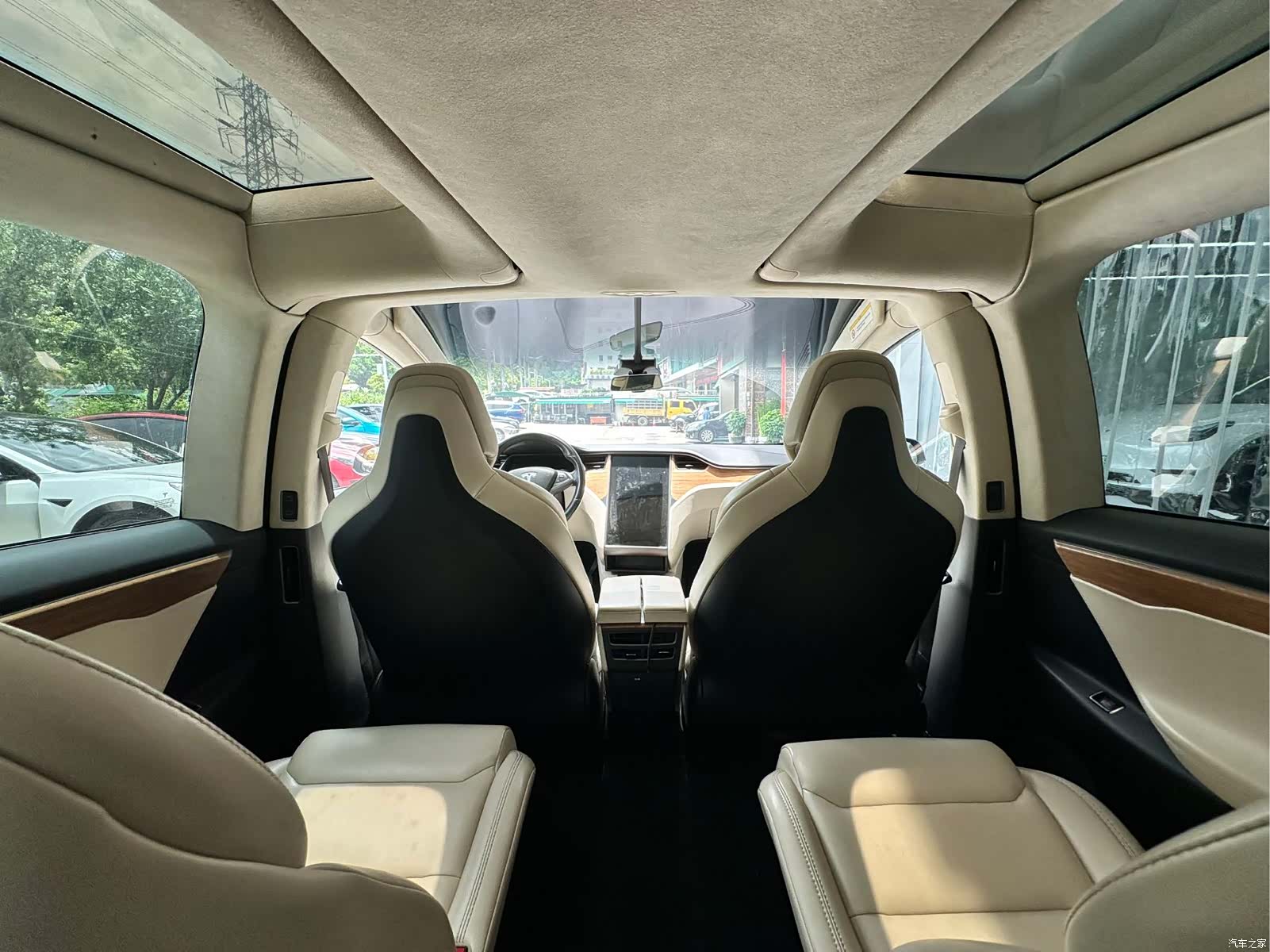 Tesla Model X, 2019 7