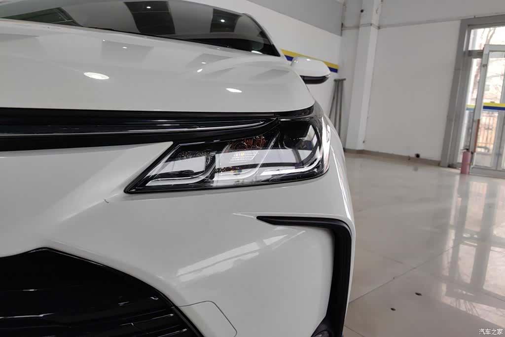 Toyota Corolla, 2022 все фото