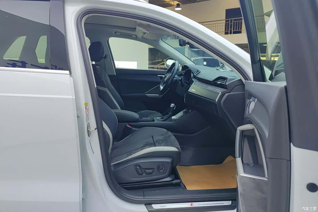 Audi Q3, 2021 8