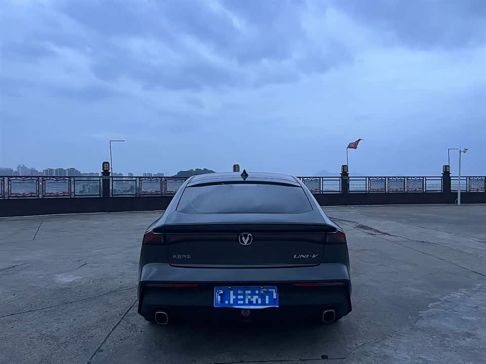 Changan UNI-V