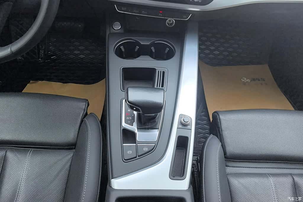 Audi A4L, 2023 16