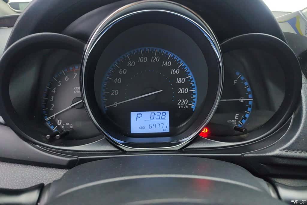 Toyota YARiS L, 2017 14