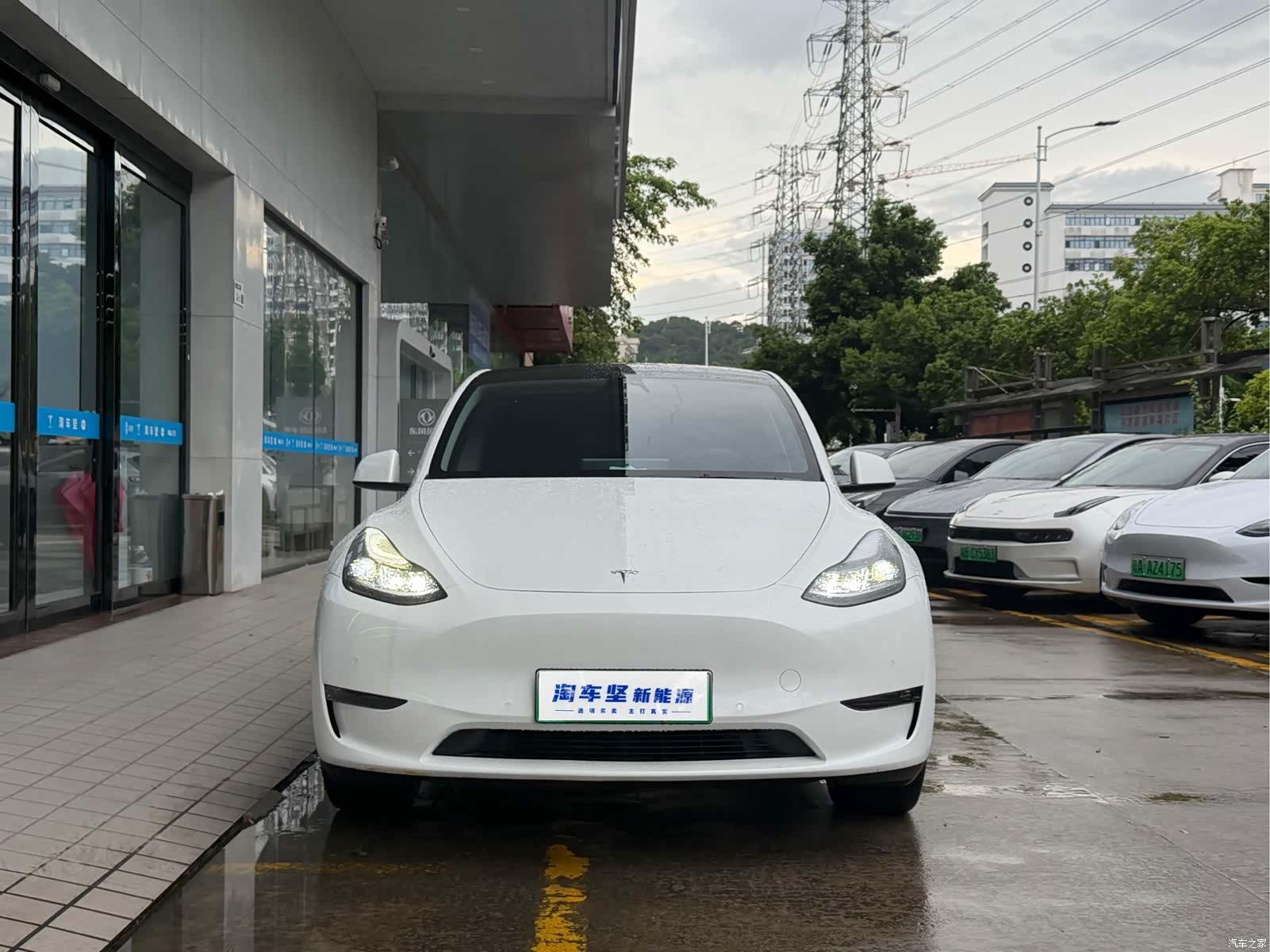 Tesla Model Y, 2023 2