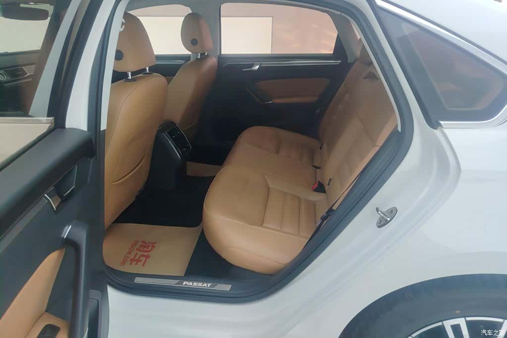 Volkswagen Passat, 2019 11