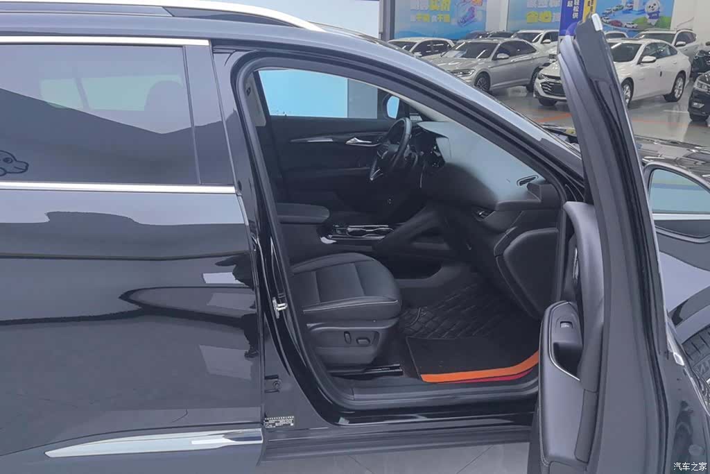 Buick Envision Plus, 2023 8