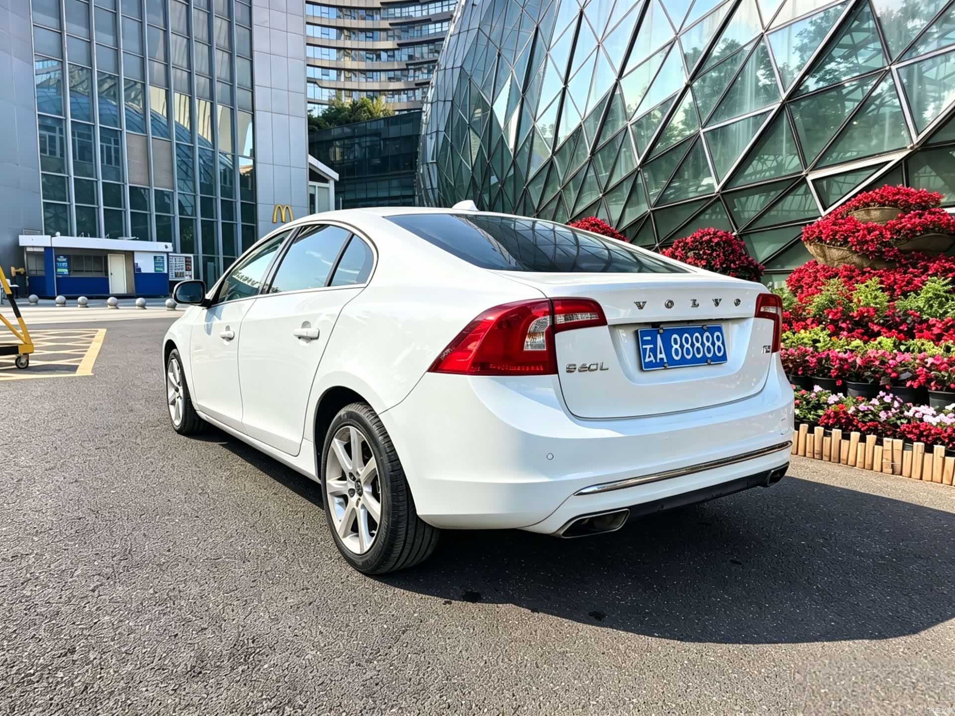 Volvo S60, 2017 15