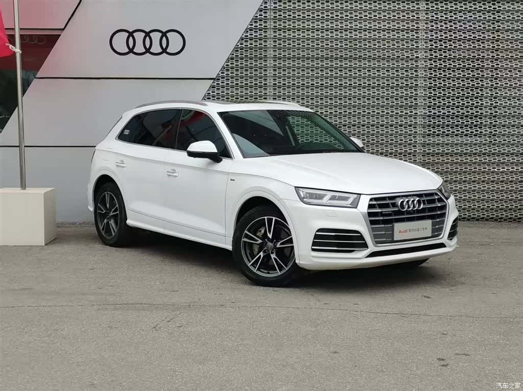 Audi Q5L, 2019 3