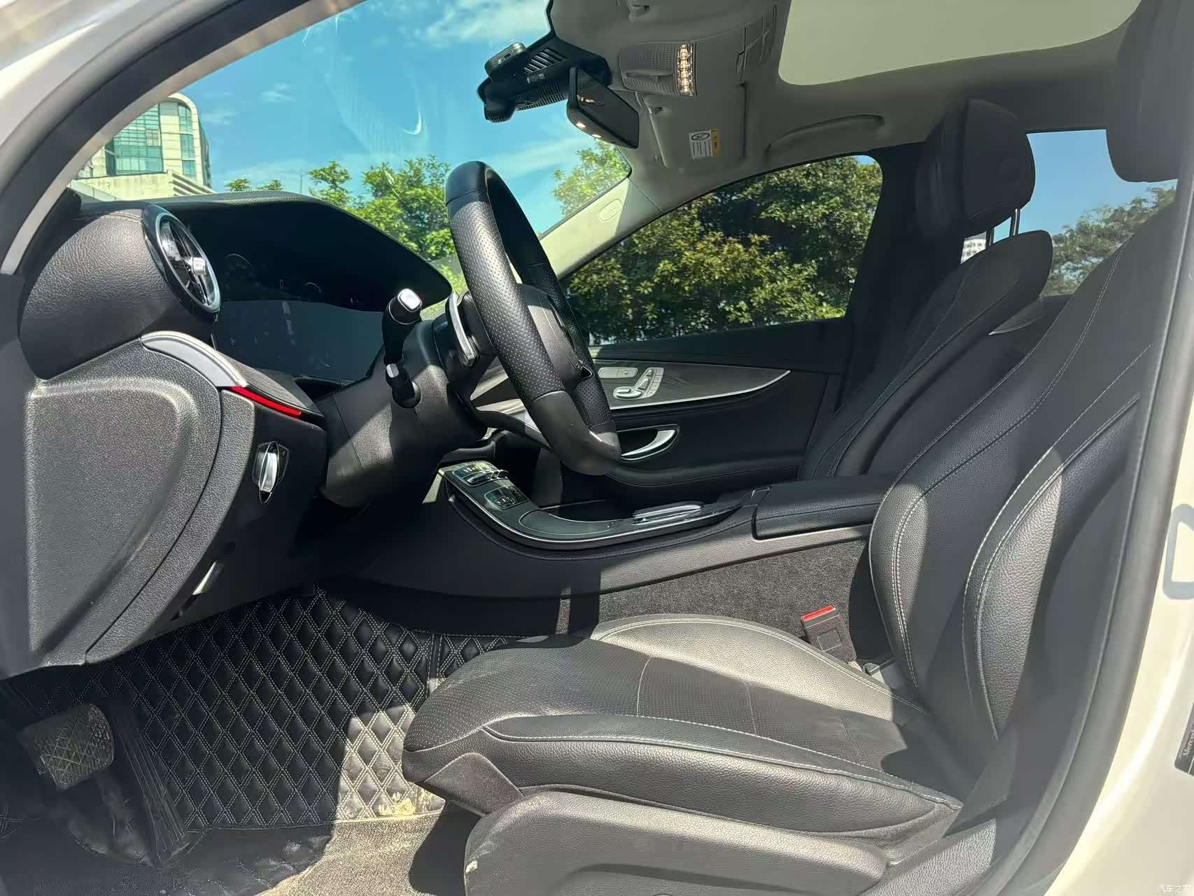 Mercedes-Benz E-Class, 2021 4