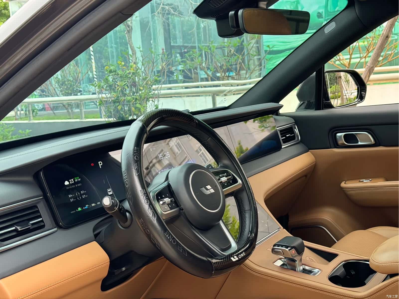 Li Auto ONE, 2023 4
