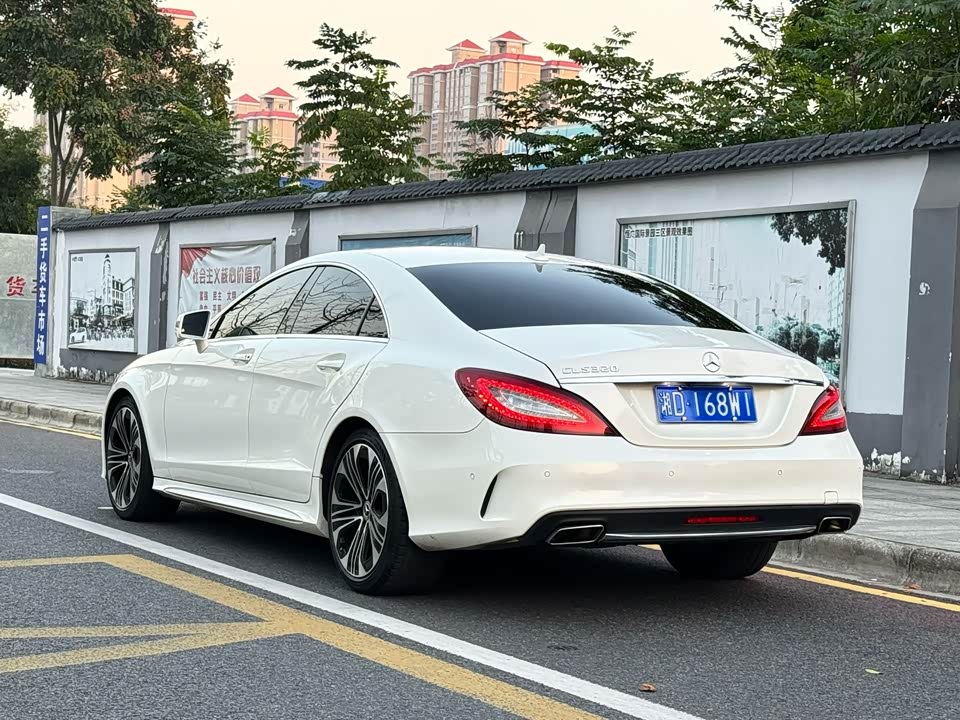 Mercedes-Benz CLS