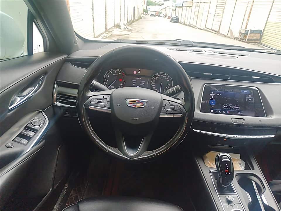 Cadillac XT4