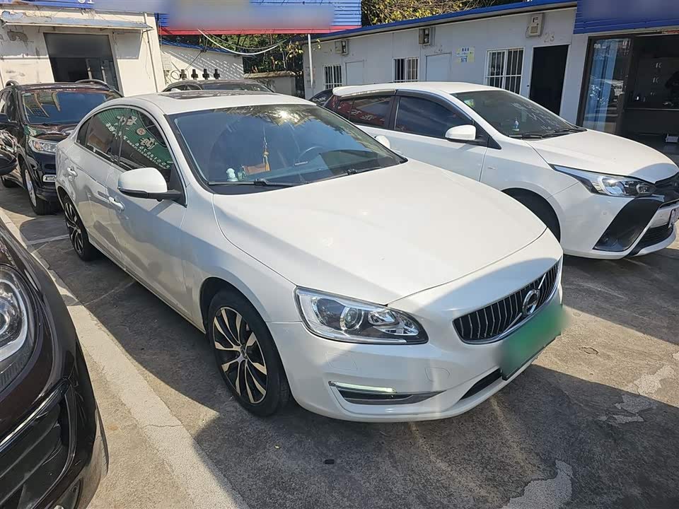 Volvo S60