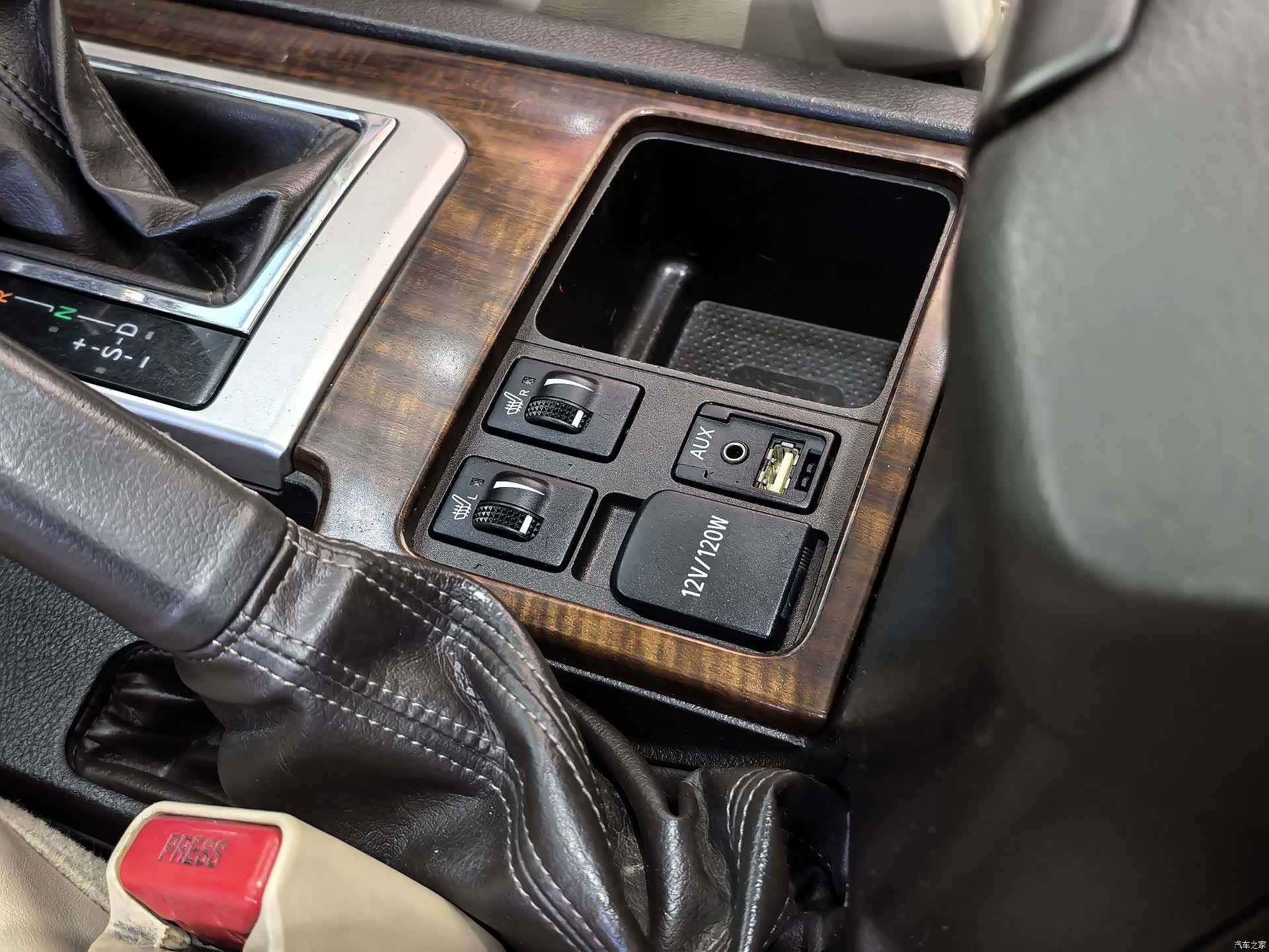 Toyota Prado, 2011 24