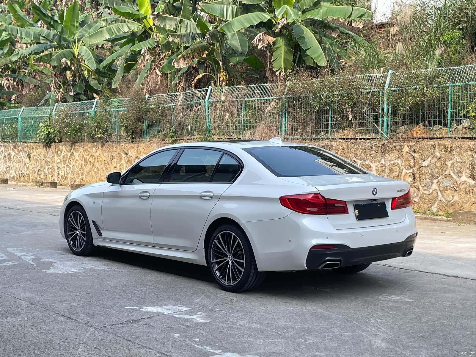 BMW 5 Series, 2018 9