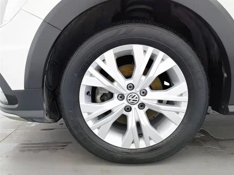 Volkswagen C-TREK Wei Collar