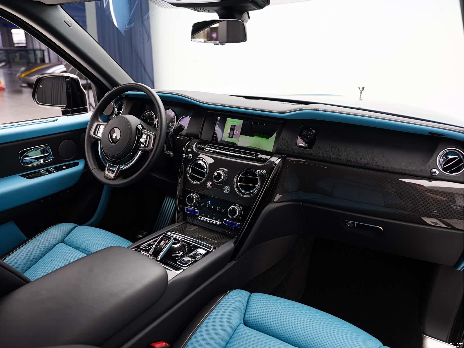 Rolls-Royce Cullinan, 2022 22