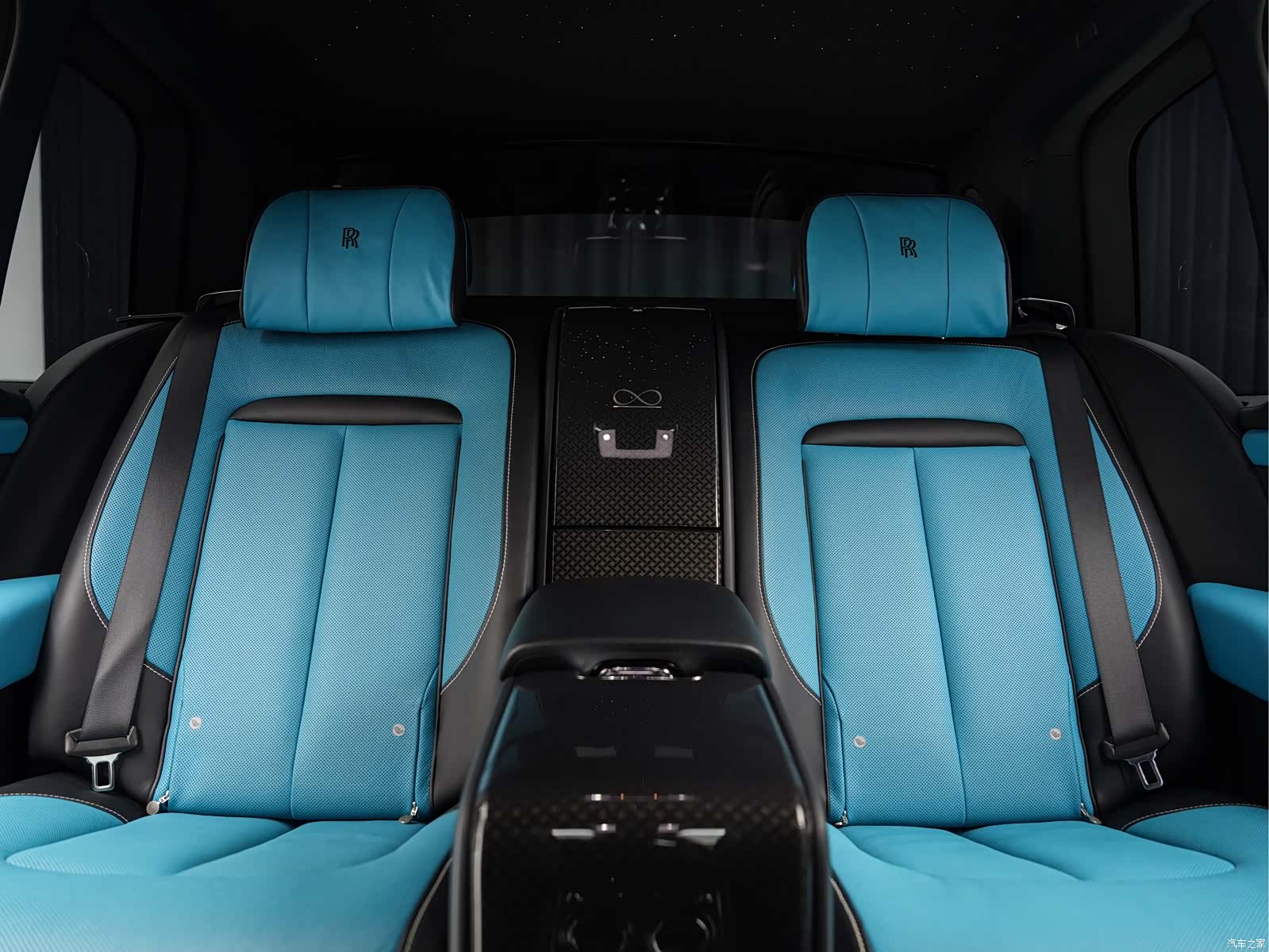 Rolls-Royce Cullinan, 2022 25