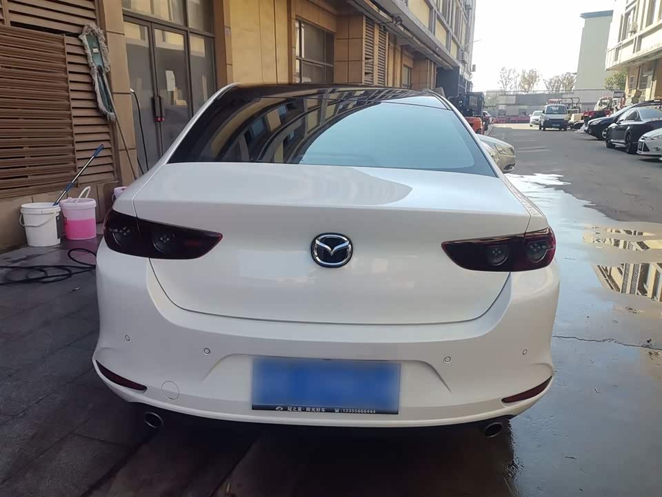 Mazda 3 Angkesaila