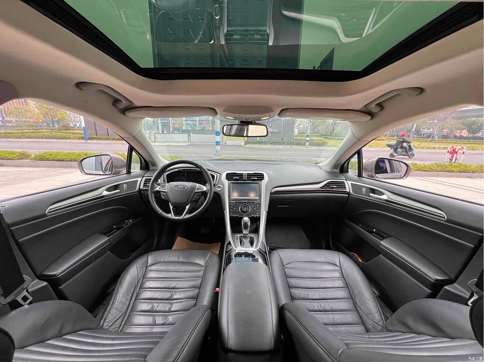 Ford Mondeo, 2015 10