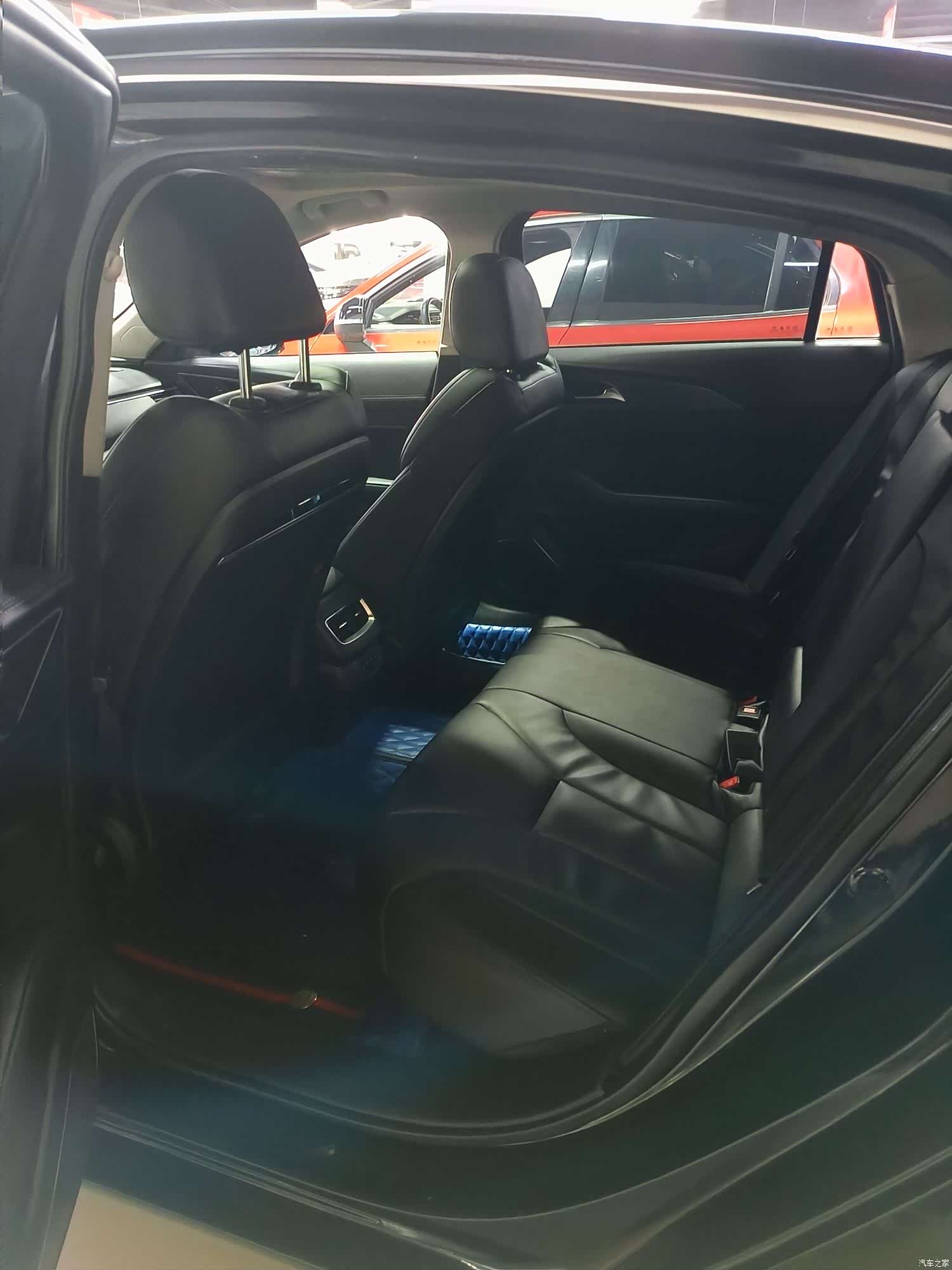 Hongqi H5, 2021 8