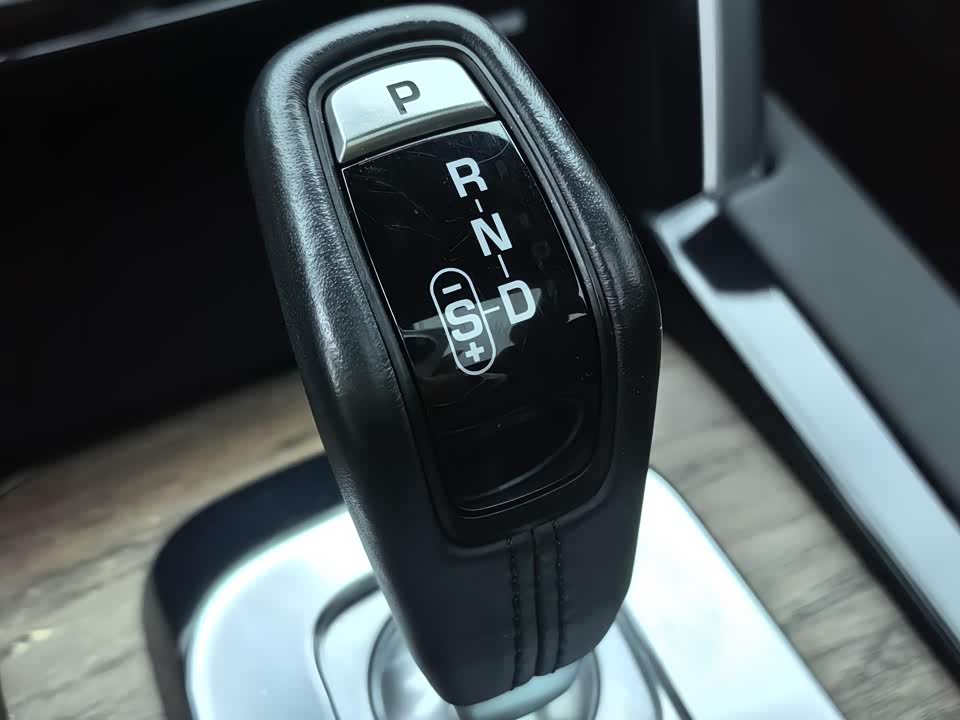 Land Rover Discover sports