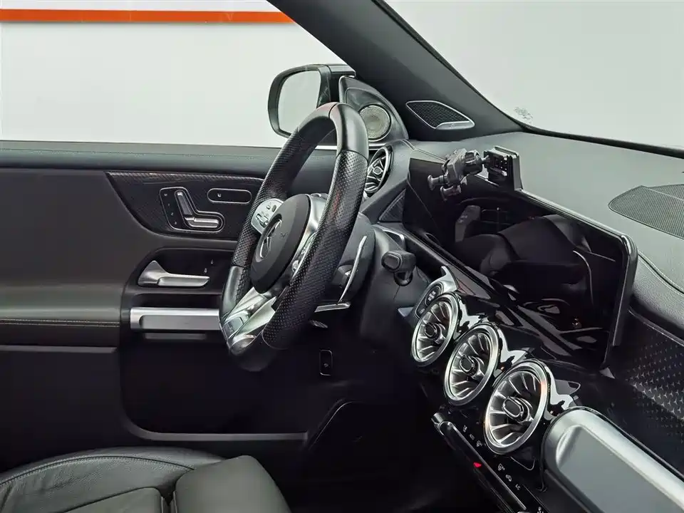 Mercedes-Benz GLB AMG