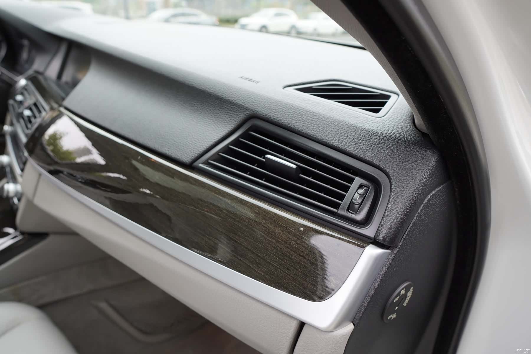 BMW 5 Series, 2012 24