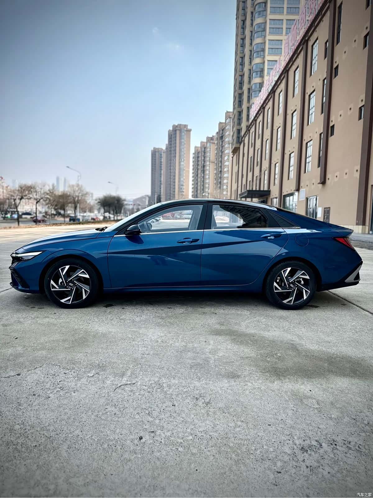 Hyundai Elantra, 2023 8