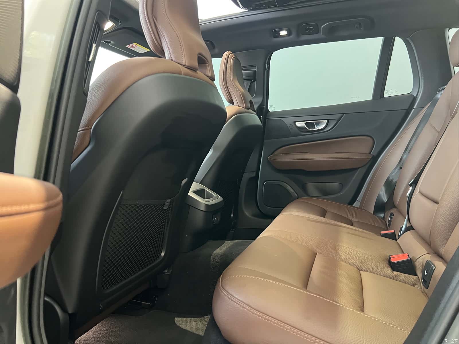 Volvo V60, 2023 10