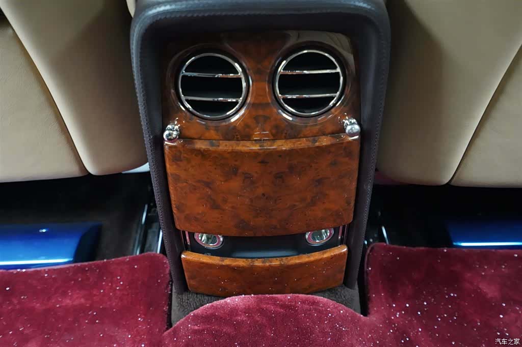 Rolls-Royce Phantom, 2013 16