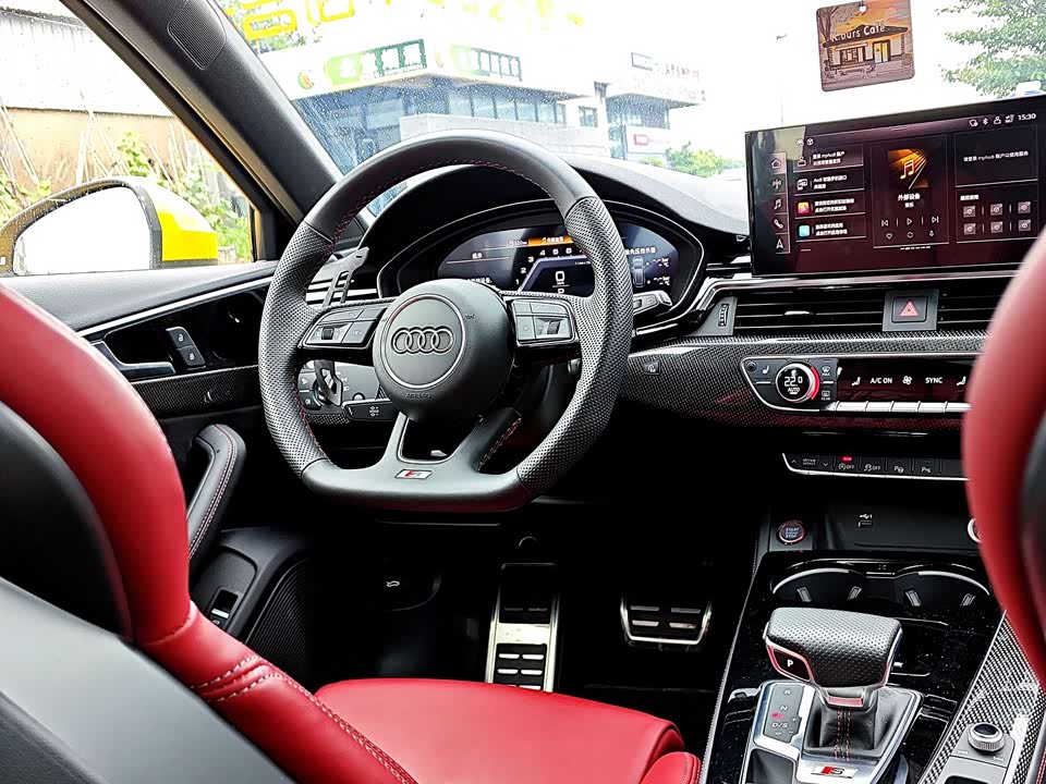Audi S4