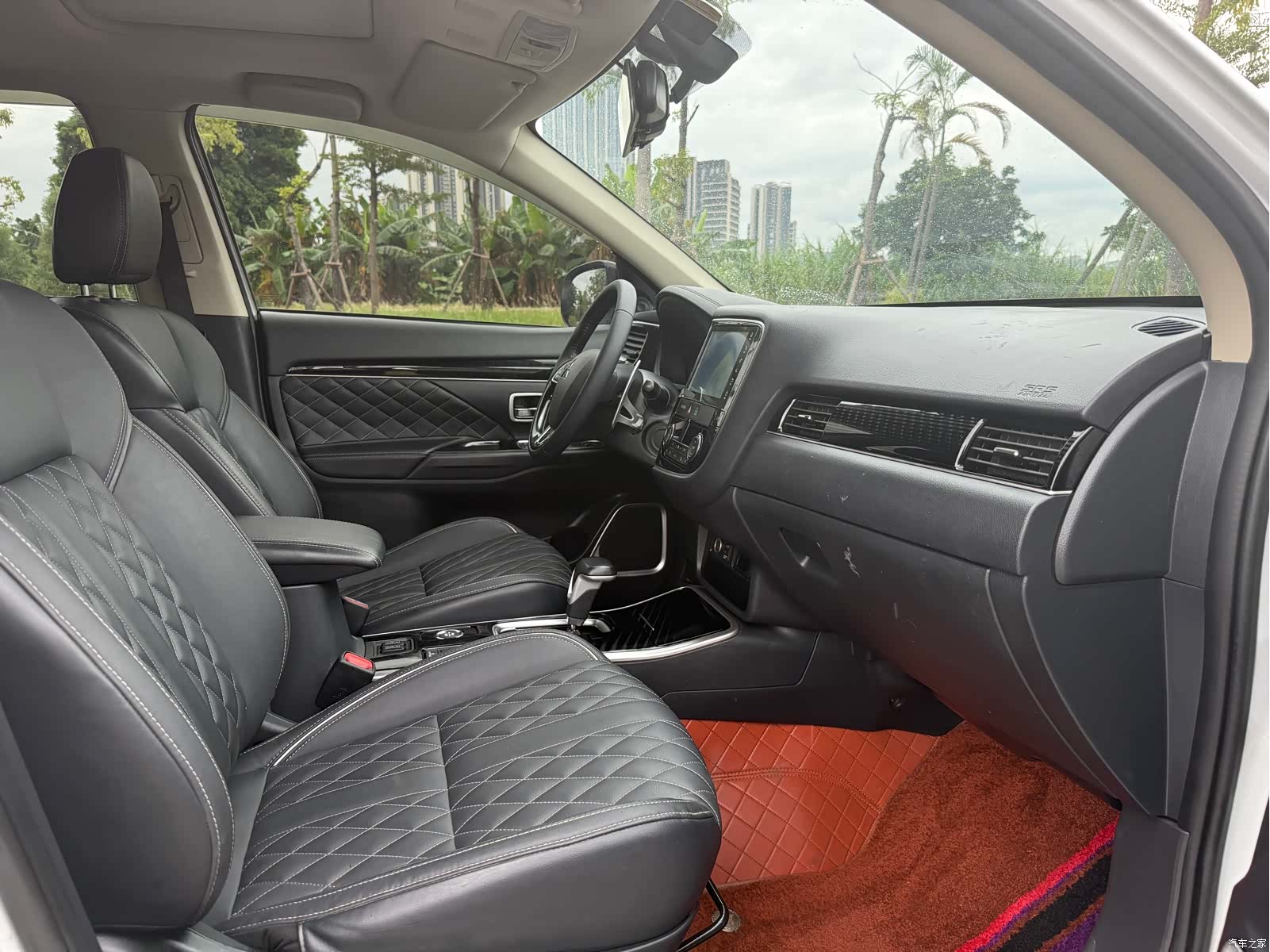 Mitsubishi Outlander, 2021 все фото