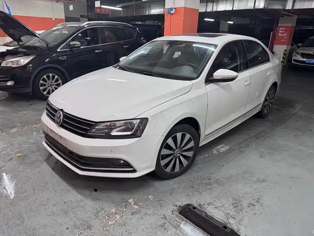 Volkswagen Sagitar 2015 — купить из Китая под заказ