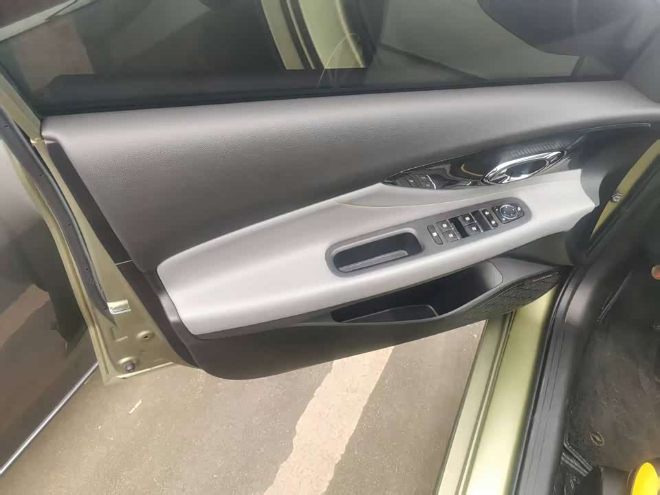 Trumpchi Shadow Leopard