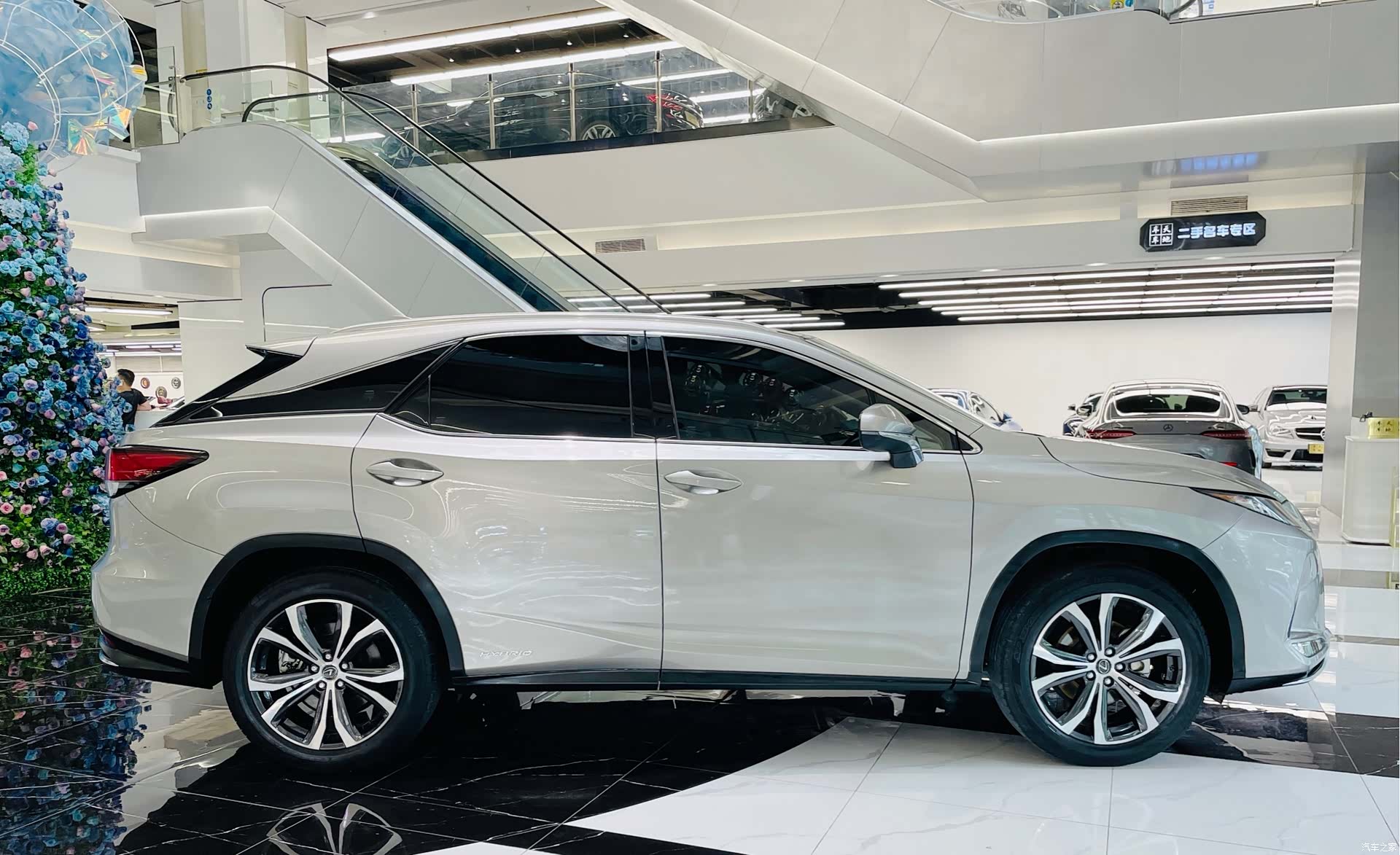 Lexus RX, 2019 7