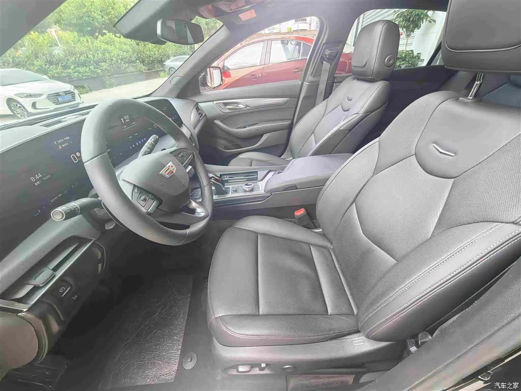 Cadillac CT5, 2024 4