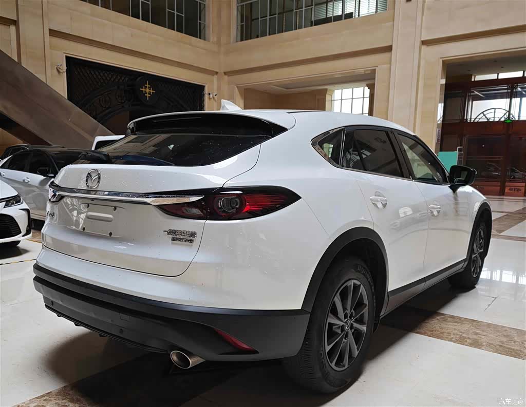 Mazda CX-4, 2022 15