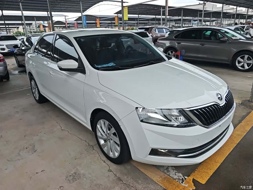 Skoda Rapid, 2019 4