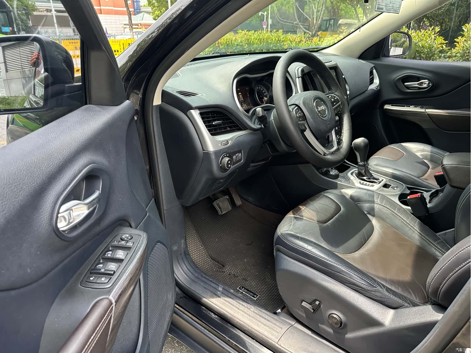 Jeep Cherokee, 2016 8