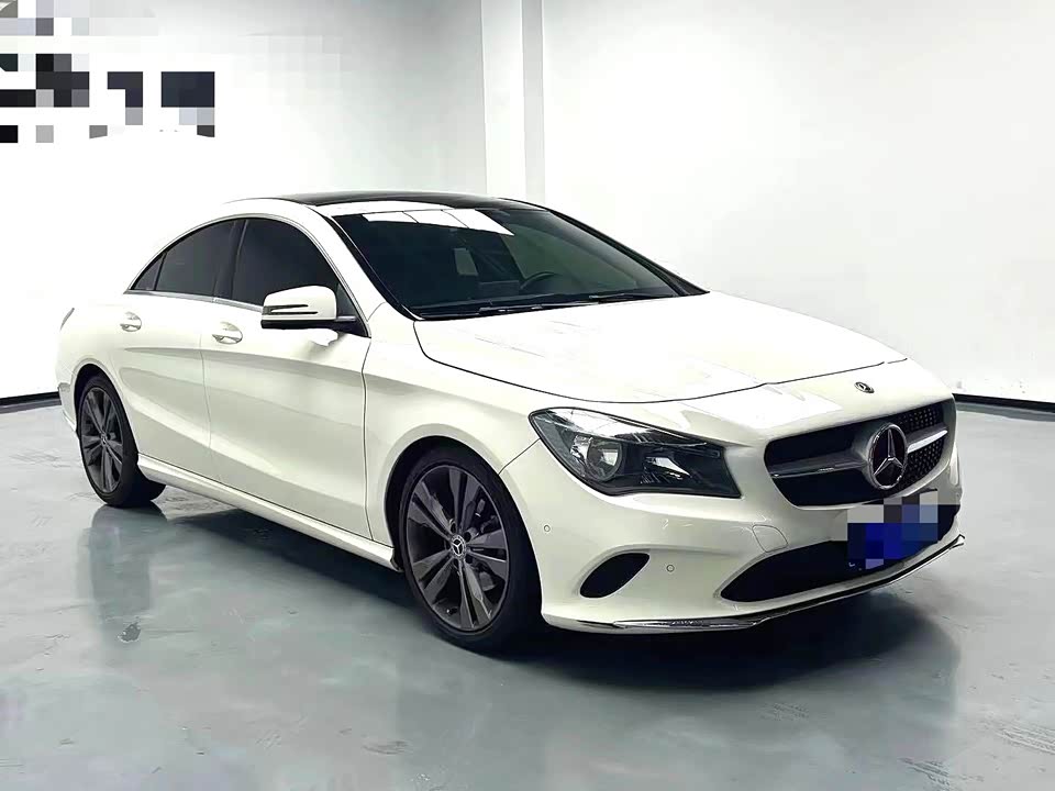 Mercedes-Benz CLA