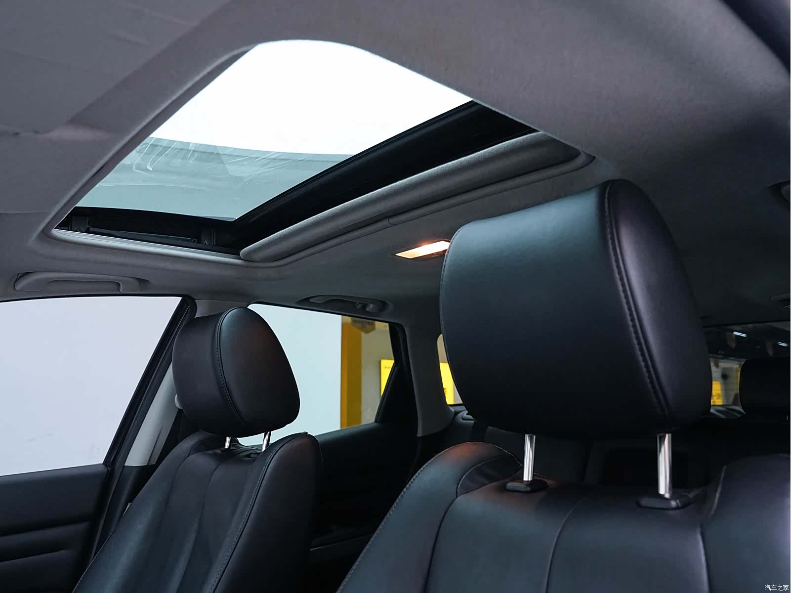 Mazda CX-7, 2011 16