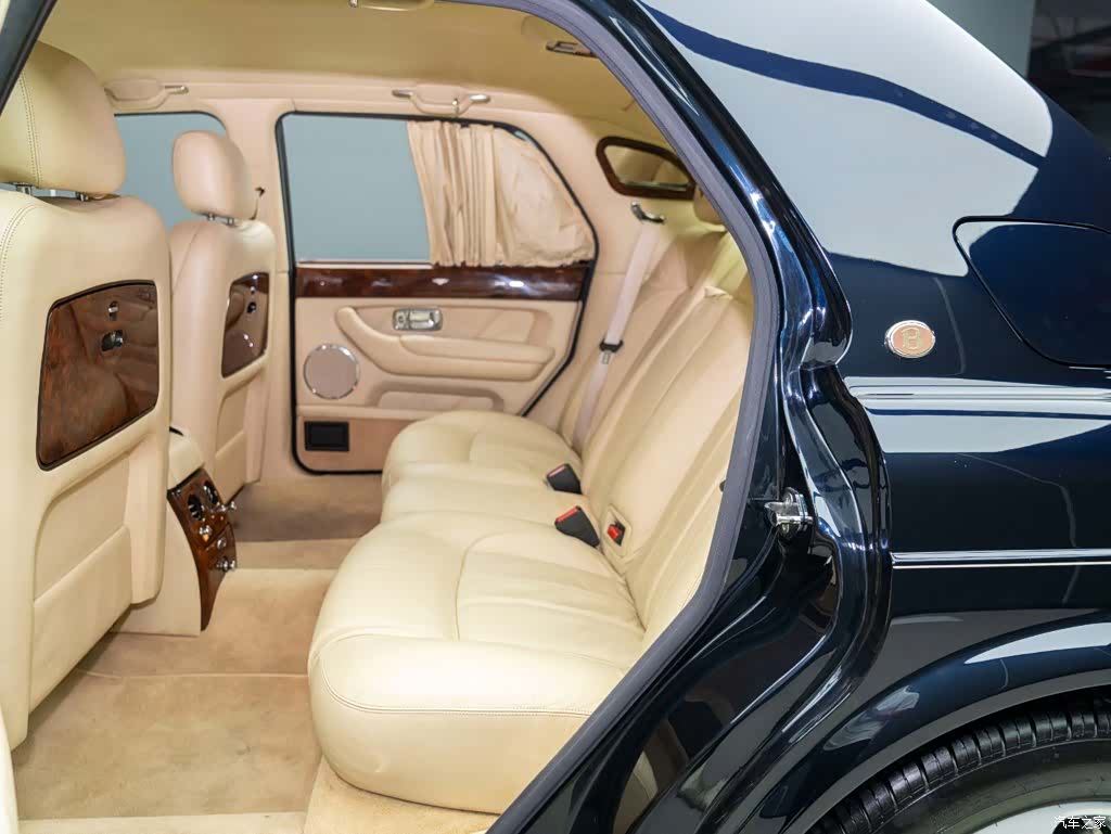 Bentley R, 2004 8