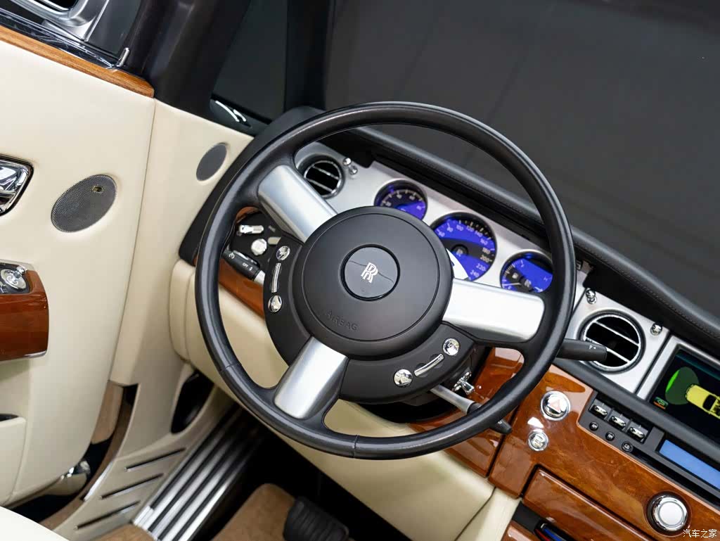 Rolls-Royce Phantom, 2009 12