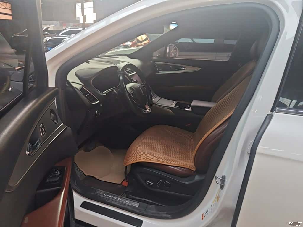 Lincoln MKX, 2017 16