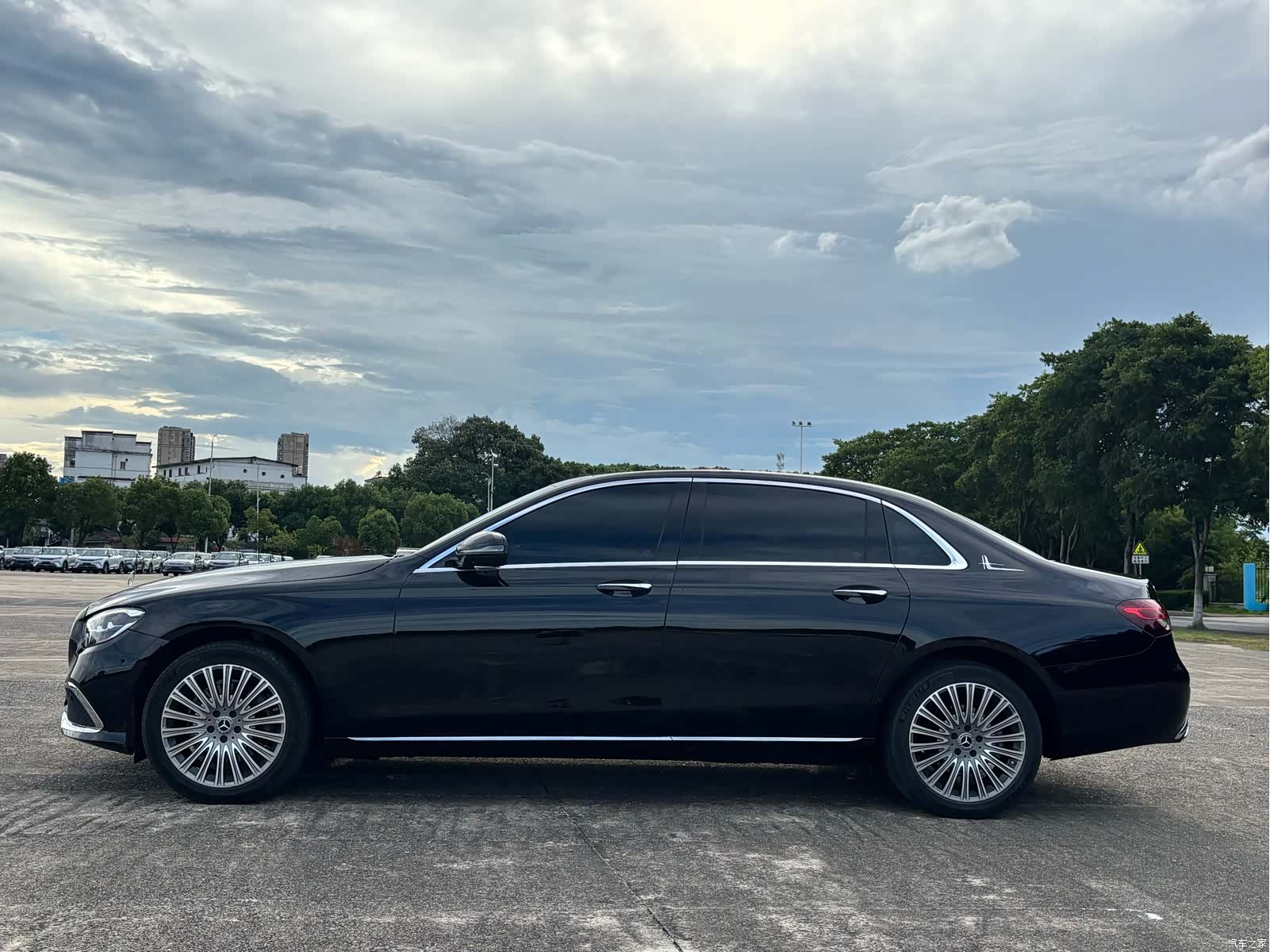 Mercedes-Benz E-Class, 2021 4