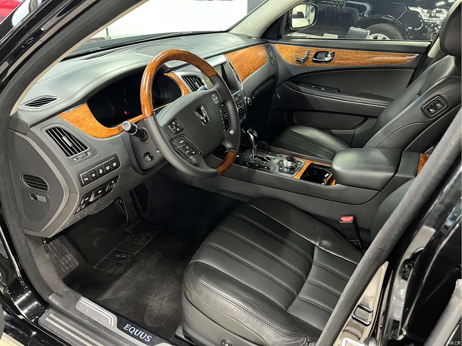 Hyundai 4.6, 2011 17