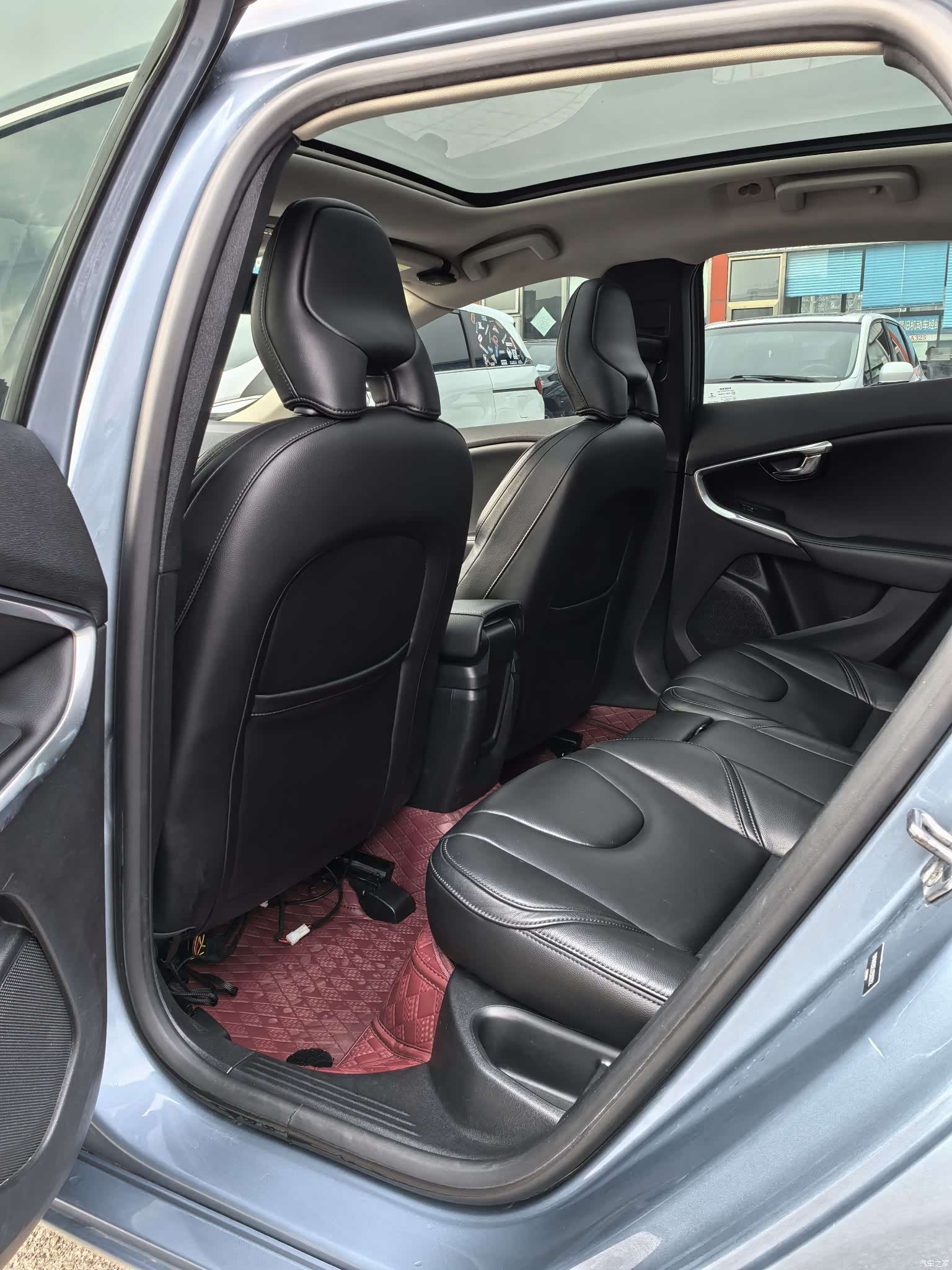 Volvo V40, 2018 13